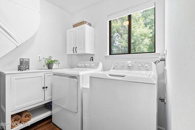 8 Petal Patch Trail, Howell, NJ 07731