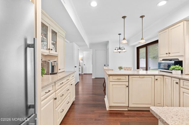 8 Petal Patch Trail, Howell, NJ 07731