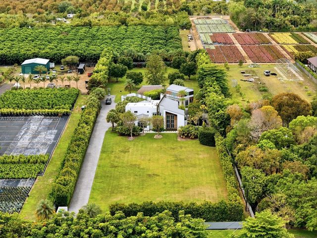 25200 SW 189 Avenue, Homestead, FL 33031