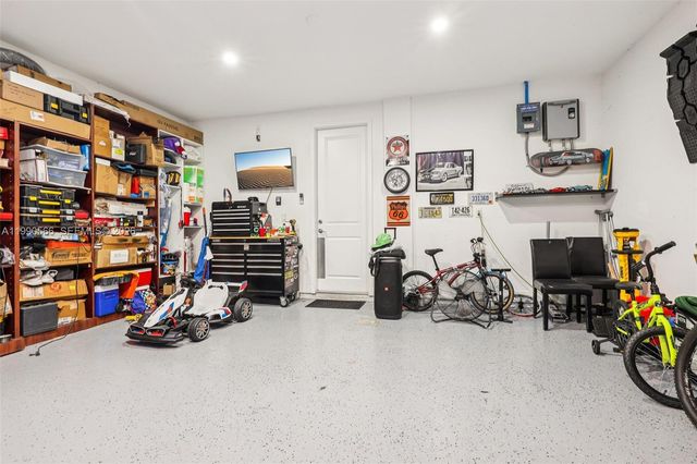 10828 SW 235 St, Miami, FL 33032