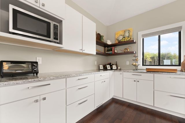 133 Lakeshore Drive, Russell Springs, KY 42642