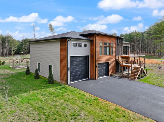 133 Lakeshore Drive, Russell Springs, KY 42642