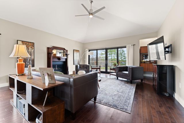 133 Lakeshore Drive, Russell Springs, KY 42642