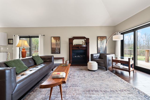 133 Lakeshore Drive, Russell Springs, KY 42642