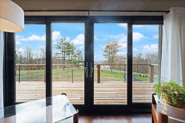 133 Lakeshore Drive, Russell Springs, KY 42642