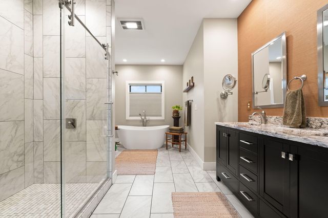 133 Lakeshore Drive, Russell Springs, KY 42642