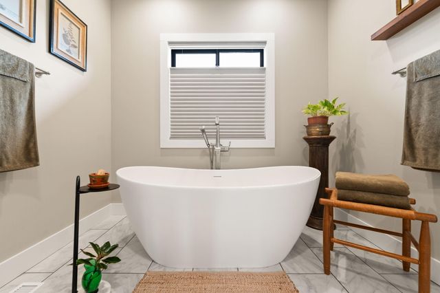 133 Lakeshore Drive, Russell Springs, KY 42642