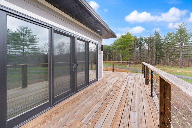 133 Lakeshore Drive, Russell Springs, KY 42642