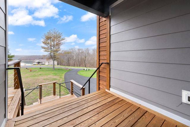 133 Lakeshore Drive, Russell Springs, KY 42642