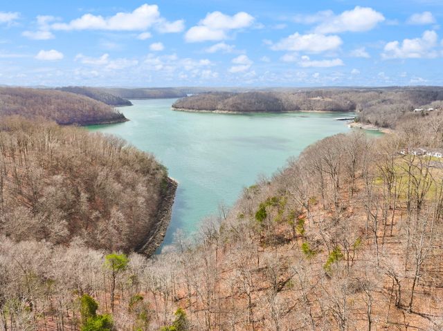 133 Lakeshore Drive, Russell Springs, KY 42642