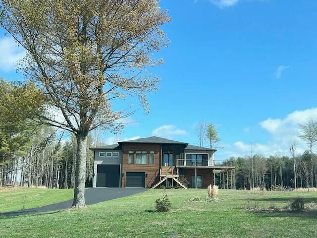 133 Lakeshore Drive, Russell Springs, KY 42642