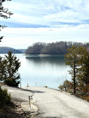 133 Lakeshore Drive, Russell Springs, KY 42642