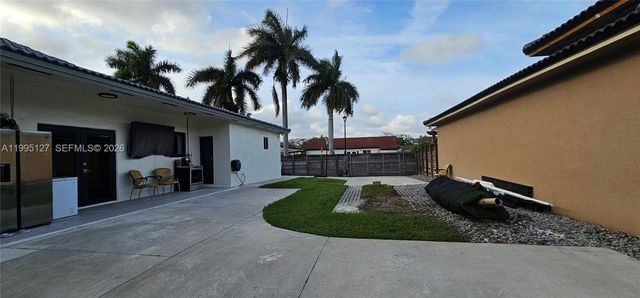 21203 SW 124th Pl, Miami, FL 33177