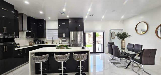 21203 SW 124th Pl, Miami, FL 33177