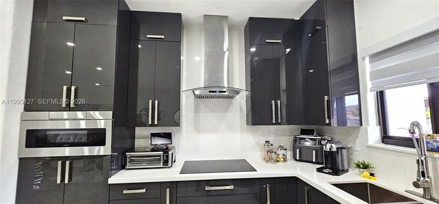 21203 SW 124th Pl, Miami, FL 33177