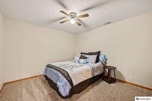 8902 N 158th Street, Bennington, NE 68007