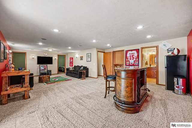 8902 N 158th Street, Bennington, NE 68007