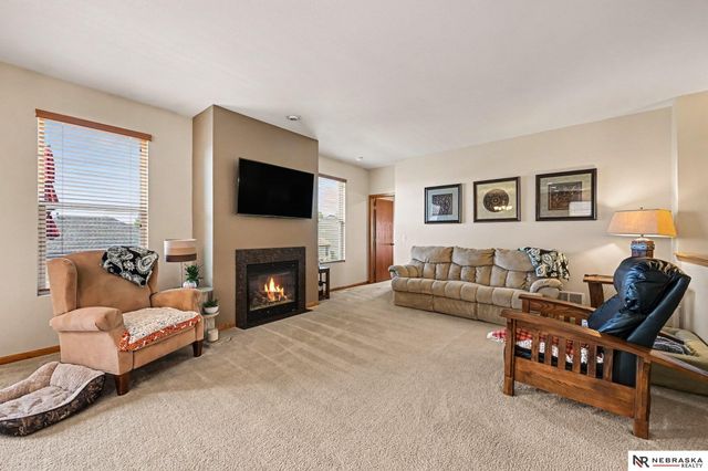 8902 N 158th Street, Bennington, NE 68007