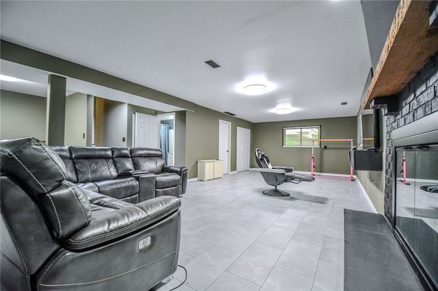 2425 Westlawn Drive, Kettering, OH 45440