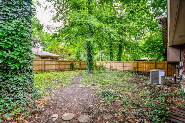 2425 Westlawn Drive, Kettering, OH 45440