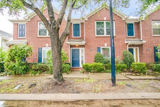 914 W Heights Hollow Lane, Houston, TX 77007