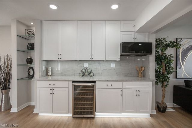 25046 Buckthorn Road, Bedford Heights, OH 44146