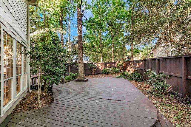 76 Piper Trace, The Woodlands, TX 77381
