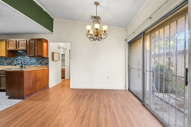 8118 Laurel Bend, San Antonio, TX 78250