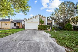 8118 Laurel Bend, San Antonio, TX 78250