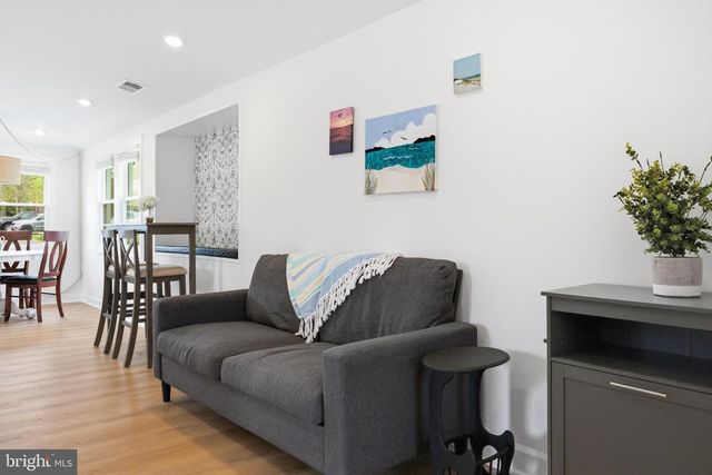 8329 BAYSIDE RD, Chesapeake Beach, MD 20732