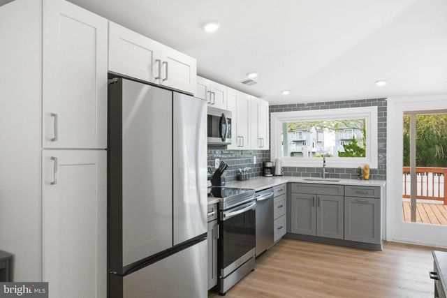 8329 BAYSIDE RD, Chesapeake Beach, MD 20732