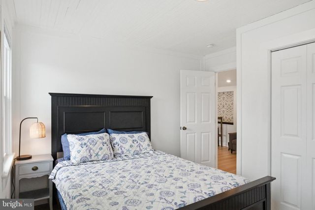 8329 BAYSIDE RD, Chesapeake Beach, MD 20732