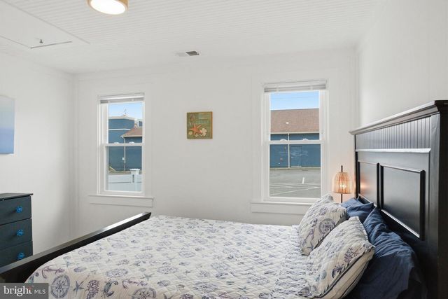 8329 BAYSIDE RD, Chesapeake Beach, MD 20732