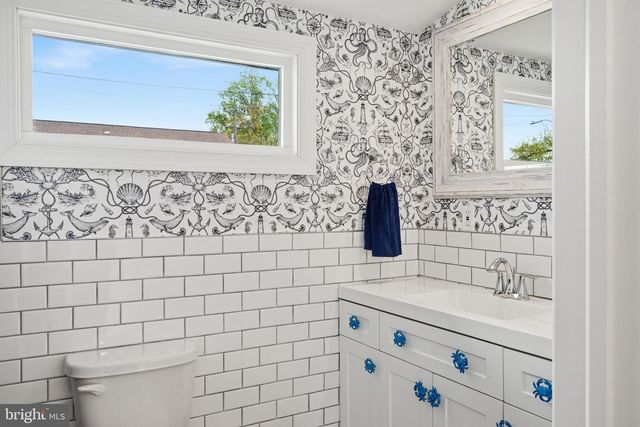 8329 BAYSIDE RD, Chesapeake Beach, MD 20732