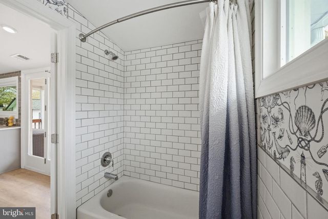 8329 BAYSIDE RD, Chesapeake Beach, MD 20732