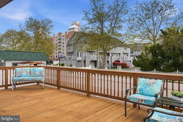 8329 BAYSIDE RD, Chesapeake Beach, MD 20732