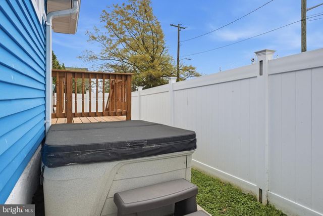 8329 BAYSIDE RD, Chesapeake Beach, MD 20732