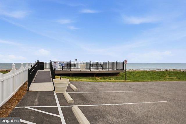8329 BAYSIDE RD, Chesapeake Beach, MD 20732