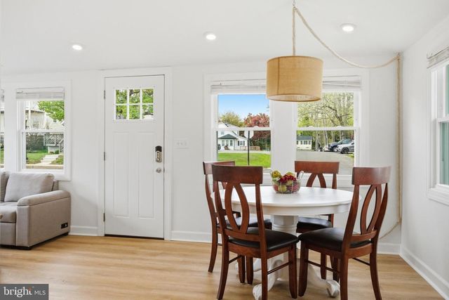 8329 BAYSIDE RD, Chesapeake Beach, MD 20732