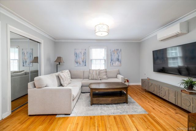 123 Centre Avenue, East Rockaway, NY 11518