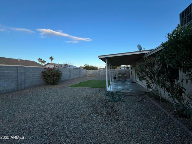 420 W Monona Drive, Phoenix, AZ 85027