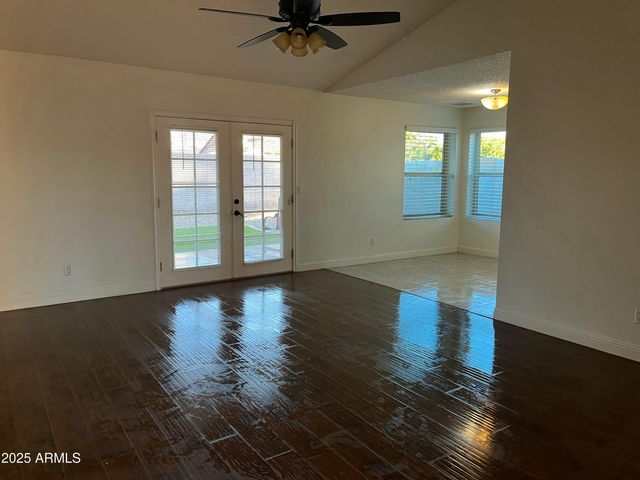 420 W Monona Drive, Phoenix, AZ 85027