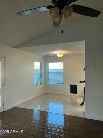 420 W Monona Drive, Phoenix, AZ 85027