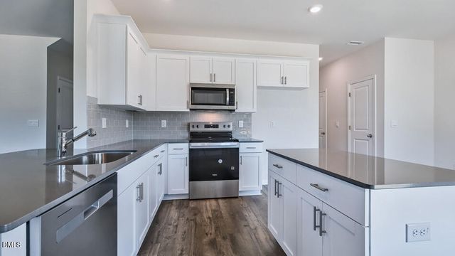 20 Rolling Hills Drive, Youngsville, NC 27596