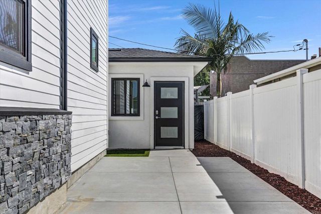 3569 Monroe Avenue, San Diego, CA 92116