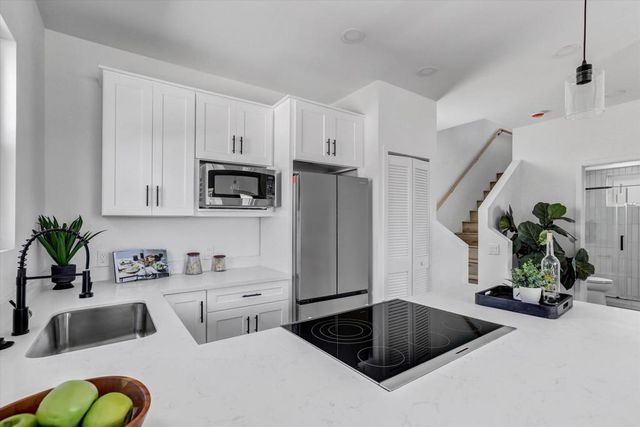 3569 Monroe Avenue, San Diego, CA 92116