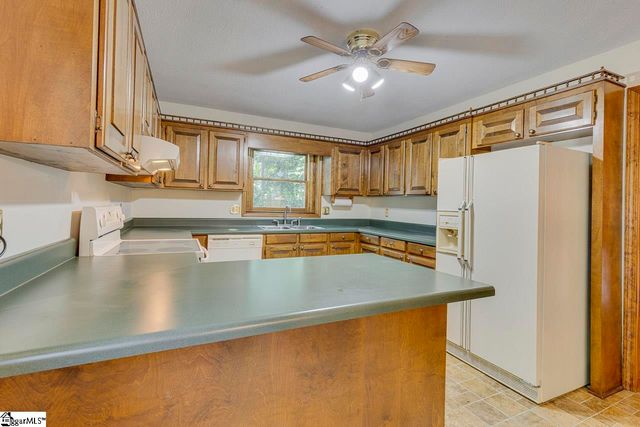 100 Fox Hollow Court, Simpsonville, SC 29680