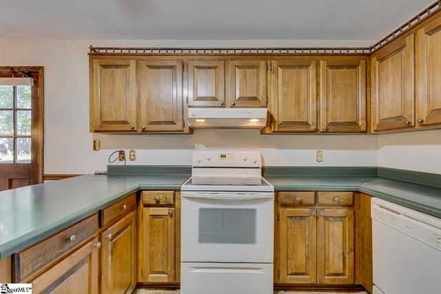 100 Fox Hollow Court, Simpsonville, SC 29680