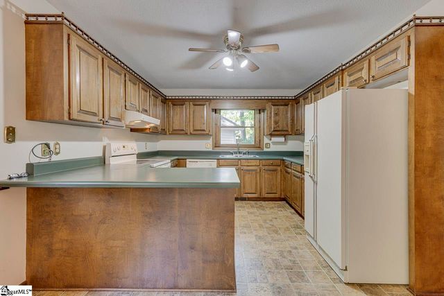 100 Fox Hollow Court, Simpsonville, SC 29680