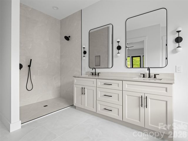 504 Blue River Drive, Arden, NC 28704